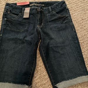 NWT Mossimo Bermuda shorts size 5